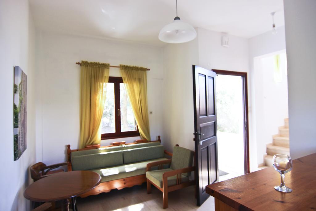 Eleonas Apartman Plakiász Kültér fotó